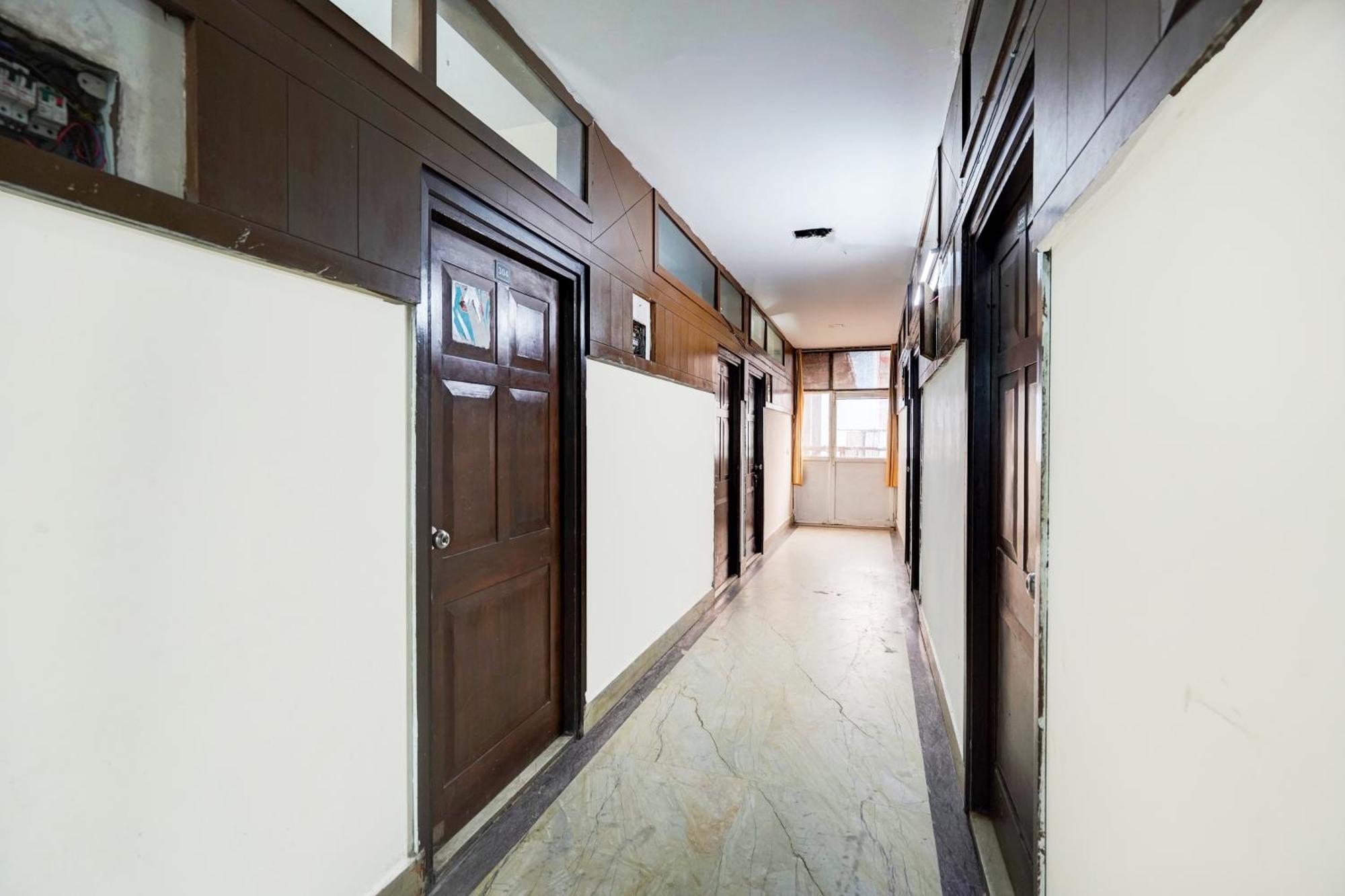 Hotel O Ashoka Inn Hotel Near Botanical Garden Noida Exterior foto