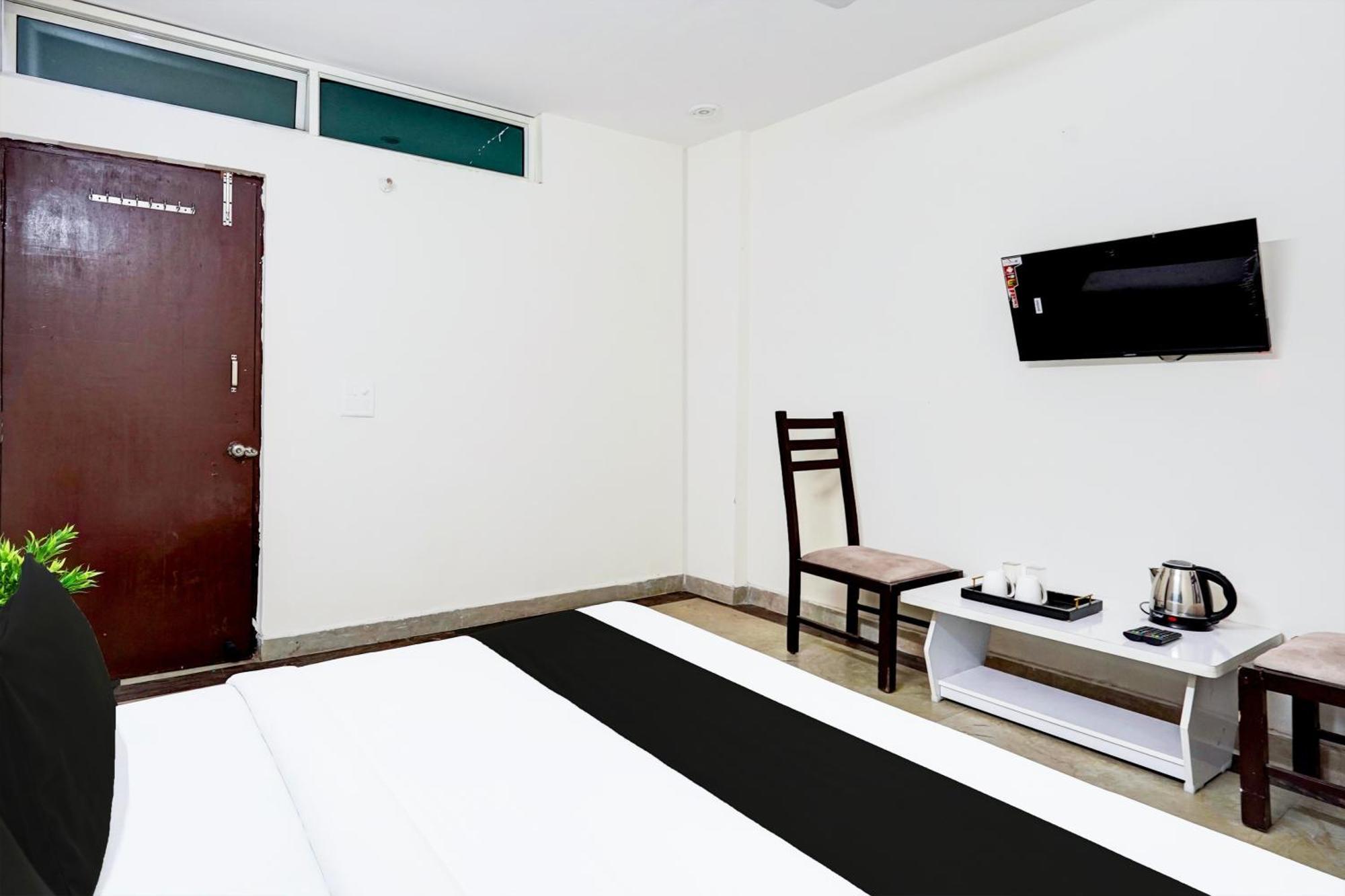 Hotel O Ashoka Inn Hotel Near Botanical Garden Noida Exterior foto